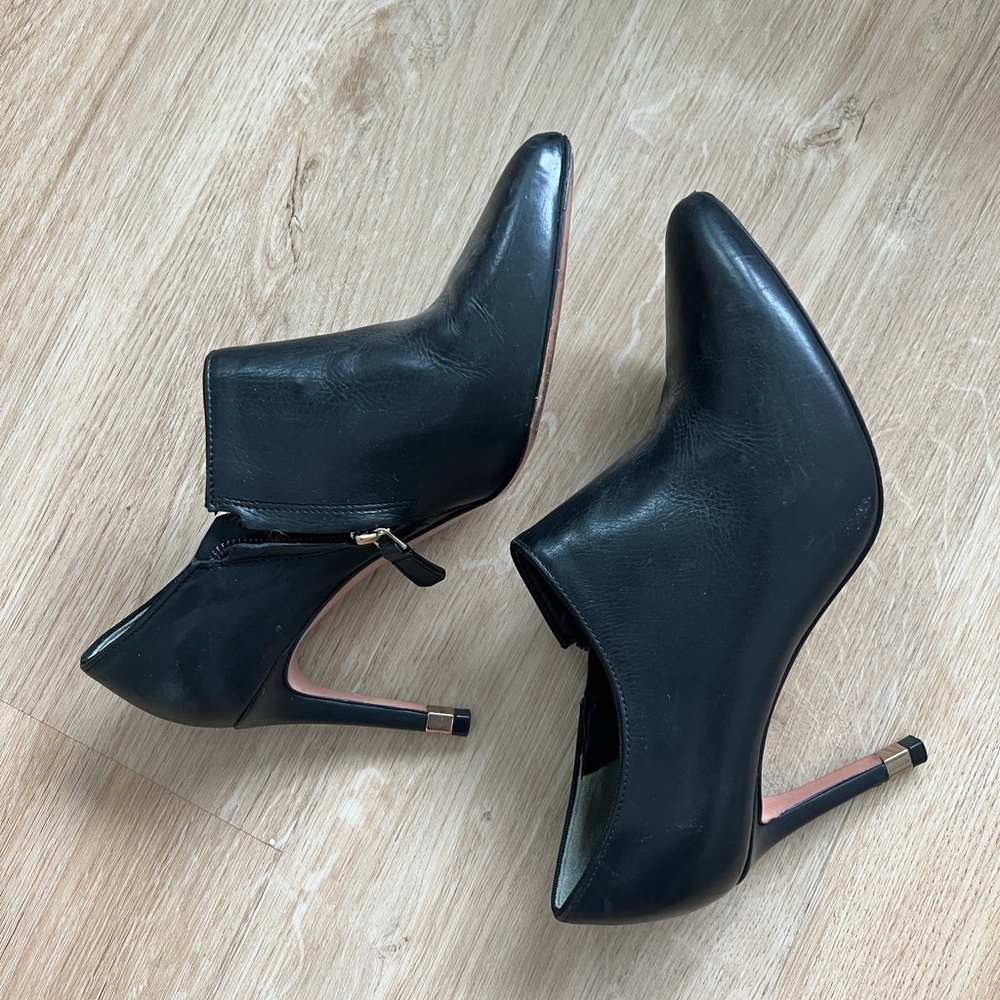 Tory Burch Black Leather Heeled Boots
